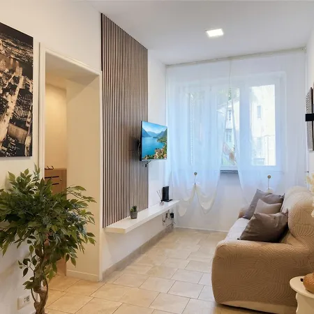 Serenity House Como